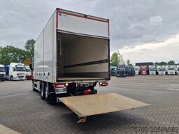 Volvo FM 420 Globetrotter 6x2 - Box with sidedoors - ...