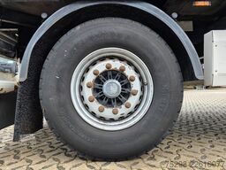 KRONE AZ ! Baustoff