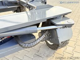 Combilift C5000XL GAS TRIPLEX 6000 EXTENDABLE FORK