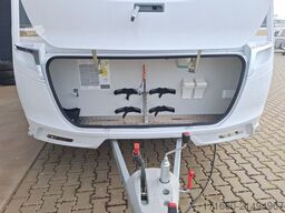 BÜRSTNER B66 480 TK Dusch-Paket, 1600kg, Radträger