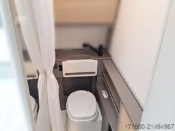 BÜRSTNER B66 480 TK Dusch-Paket, 1600kg, Radträger