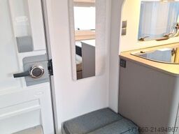 BÜRSTNER B66 480 TK Dusch-Paket, 1600kg, Radträger