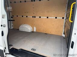 VW Crafter Kasten Kasten 30 mittellang Hochdach FWD