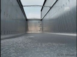 SCHMITZ CARGOBULL SCB S3D