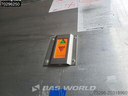 Lamberet Carrier Vector 1950Mt Bi-temp Lift Axle Tailgate