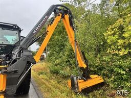 Kronos Extendo 730 Pro with Muthing 140 flail mower