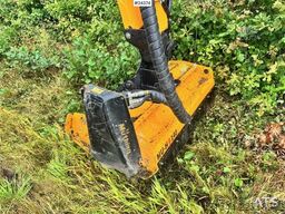 Kronos Extendo 730 Pro with Muthing 140 flail mower