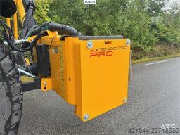 Kronos Extendo 730 Pro with Muthing 140 flail mower