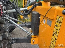 Kronos Extendo 730 Pro with Muthing 140 flail mower