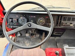 Mercedes-Benz LP 813 D WITH TENT BOX (MANUAL GEARBOX / FULL S...