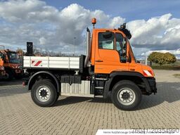 Mercedes-Benz Unimog U 423 4X4 3000