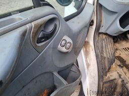 Ford Transit L758