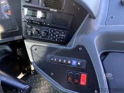 Setra S 415 LE