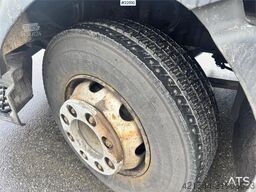 Volvo FL250 4x2 box truck – full side opening WATCH VIDE