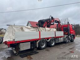DAF CF85 8x4 crane truck with 66 t/m Fassi crane crane