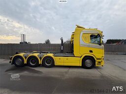 Scania R580 8X4X4 4-axle hook truck, V8 engine, full air
