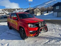 Volkswagen Amarok 4x4 tow truck w/ electric winch and two set