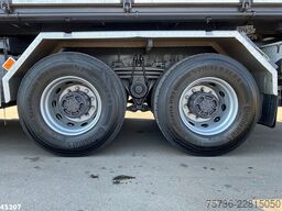 Volvo FH 500 8x4 Effer 65 Tonmeter laadkraan + Fly-Jib