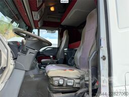 Iveco 190S35 Box truck – repair project with tail lift