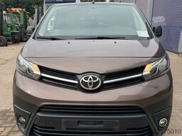 Toyota **PROACE-EURO6D-9SEATS**