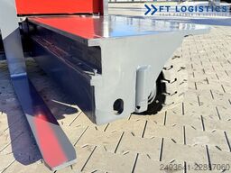 Combilift C3000GST TRIPLEX 8300 FREE-LIFT NEW TIRE