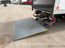 Volvo FL 210 FL 4X2 12tonner 2500kg ladebordwand Auto...