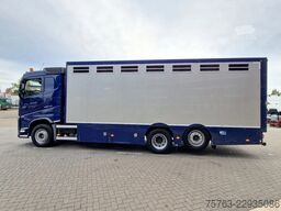Volvo FH 13.420 6x2 - 1 deck livestock - Manual gearb...