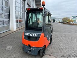 Toyota 02-8FDF15 / Triplex: 4.30m / nur 321h! / SS