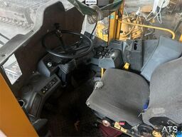 Volvo L90C wheel loader with uninstalled overhauled gear