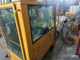 Volvo L90C wheel loader with uninstalled overhauled gear