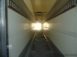 Scania P230 + carrier supra 950 + euro 5 + lift