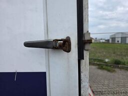 IVECO 72-210 KJoffer mit Ladebordwand,AHK, Blatt/ Luft