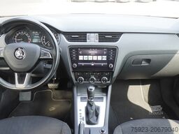 Skoda OCTAVIA COMBI 1.6TDI DSG 85KW GREENTECH AMBITIO...