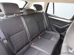 Skoda OCTAVIA COMBI 1.6TDI DSG 85KW GREENTECH AMBITIO...