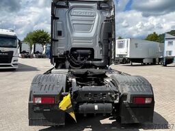 Ford Ford F-MAX Silverliner-Edition- leichter Unfall