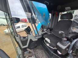 Fuchs MHL340 material handling excavator / 202