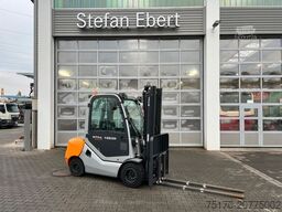 STILL RX70-35 / Triplex: 4.80m / nur 325h / SS / Waage