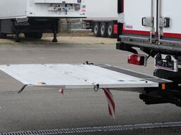 SCHMITZ CARGOBULL SKO 18/ LZG CITY FP 45 / LBW 2000 kg / CARR /TRI