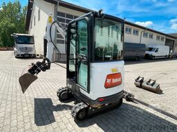 BOBCAT E19 MS01 AUX1+2 2xTieflöffel 1x Grabenräumwanne