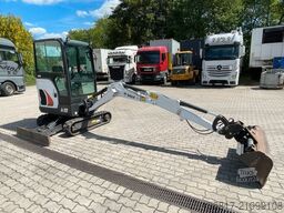 BOBCAT E19 MS01 AUX1+2 2xTieflöffel 1x Grabenräumwanne