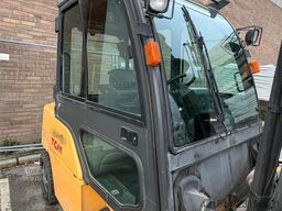 TCM 40 Counterbalance forklift