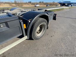 Mercedes-Benz AXOR 1829 4x2 chassis cab