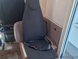 CARADO T338 S /MJ26 /Markise /Fahrradträger /5Personen
