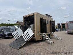STX De Luxe 18T STX trailer 18T, 4 horses + living