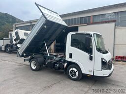 Isuzu M27