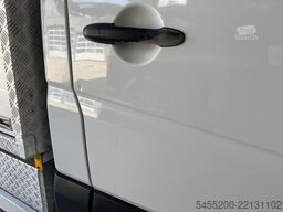 Mercedes-Benz Sprinter 210 2.2 CDI 325 Automaat Veegvuilkippe...