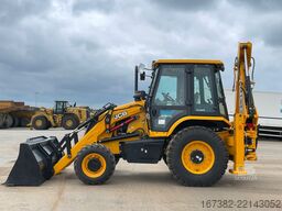 JCB 3DX