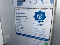 MERCEDES-BENZ Atego 818 L Mitsubishi TDJ600 seitliche Treppe