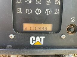 Caterpillar D6T XL