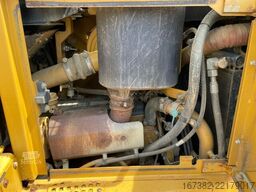 Caterpillar D6T XL